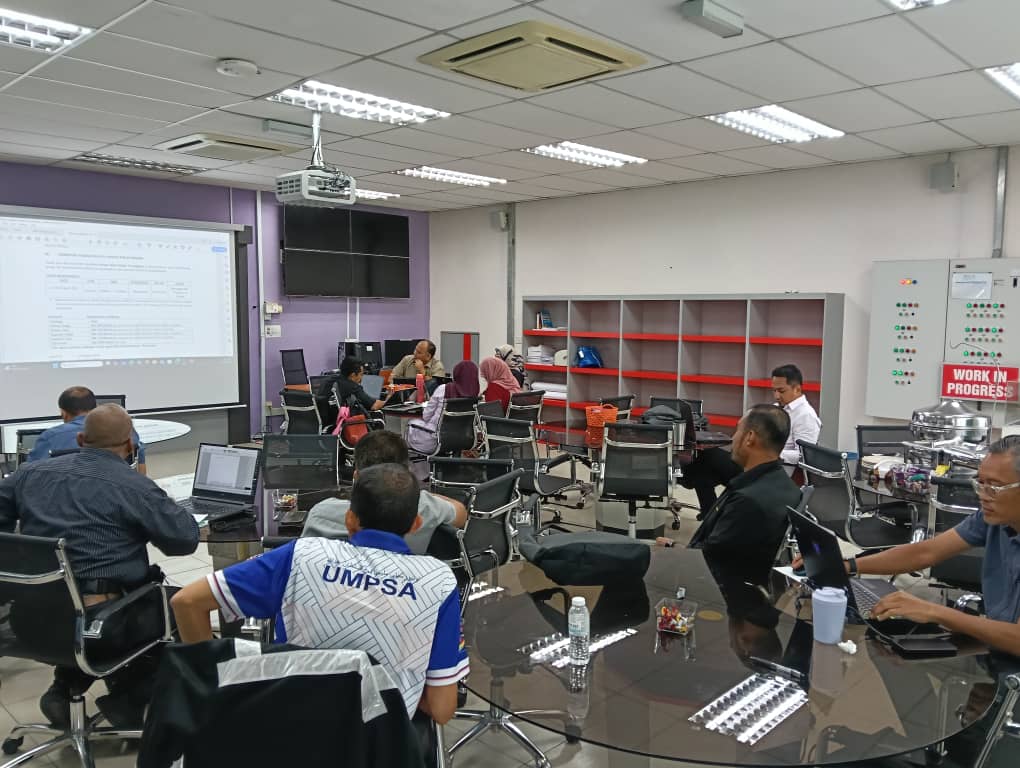 Bengkel Persediaan Lawatan Audit Akreditasi Penuh MBOT bagi Program Sarjana Muda Teknologi Pembinaan Bangunan, Fakulti Teknologi Kejuruteraan Awam UMPSA pada 13 Ogos 2025 bertempat di Studio ETIM UMPSA Gambang